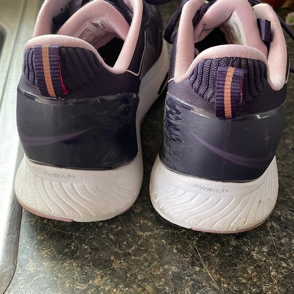 Saucony Endorphin Shift Running Shoes - Picture 3 of 7